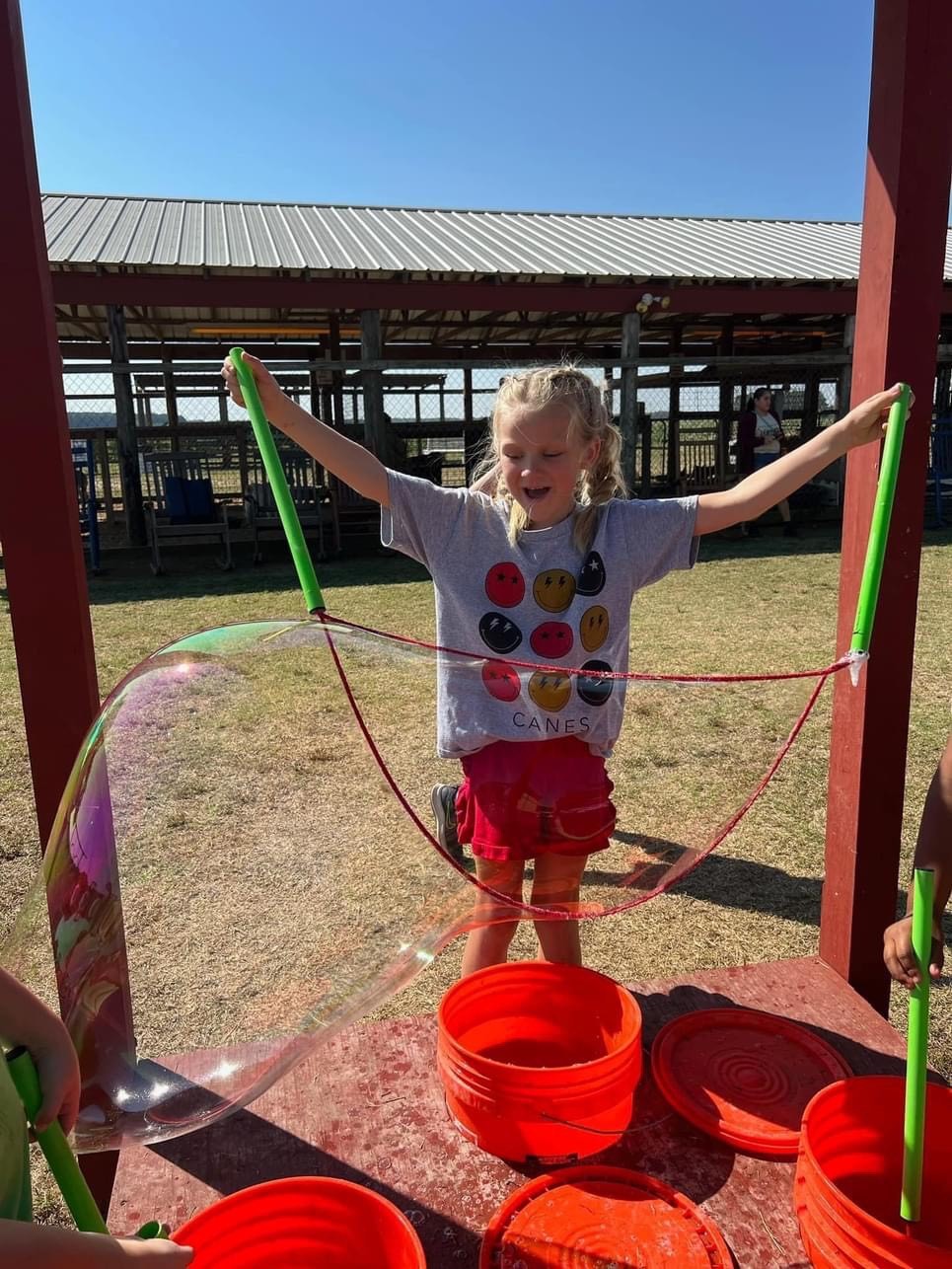 images/galleries/bubbles.jpg#joomlaImage://local-images/galleries/bubbles.jpg?width=965&height=1286