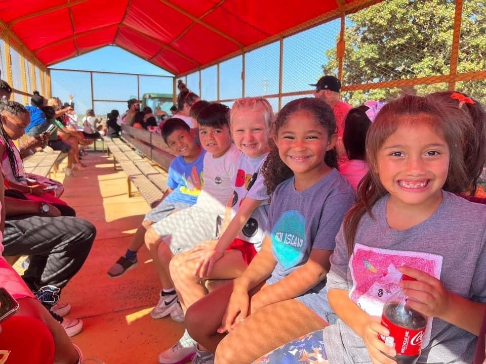 images/galleries/wagon-ride.jpg#joomlaImage://local-images/galleries/wagon-ride.jpg?width=960&height=720